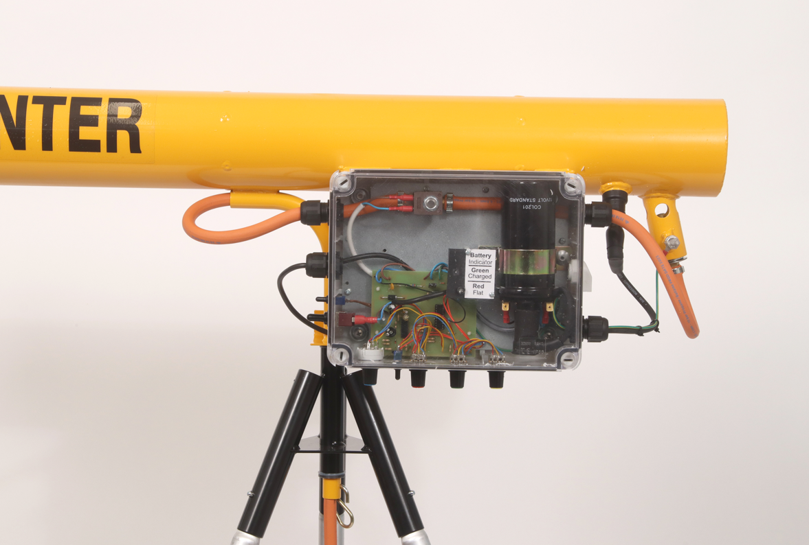 Hunter bird scarer, light sensor model